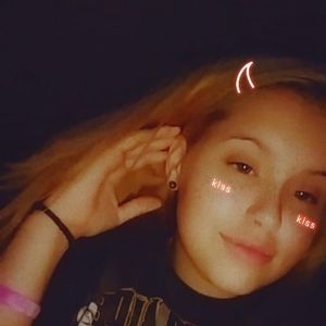 Meet your Posher, Abigail